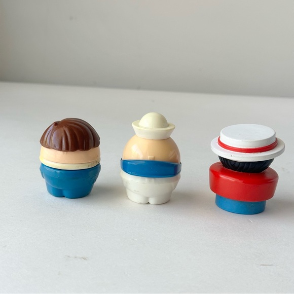 Fisher Price Little People Vehicles and Figures - Picture 8 of 10